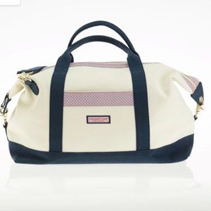 vineyard vines weekender bag